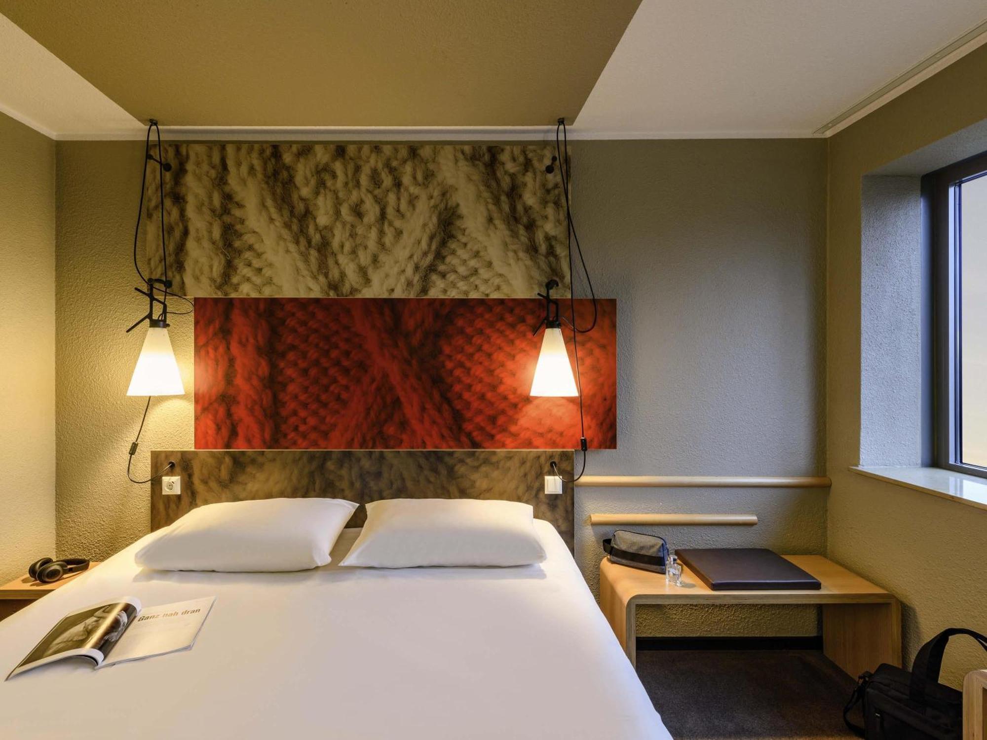 Superior Queen Room City View